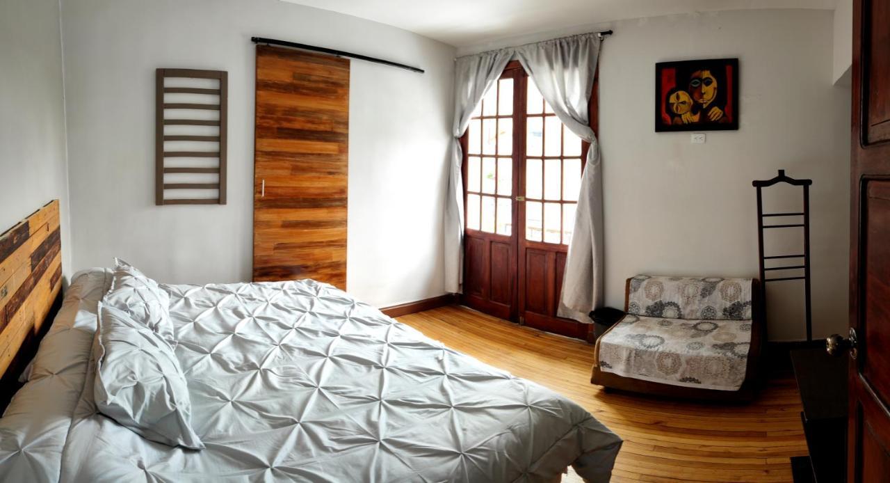 Minka Hostel Quito Exterior photo