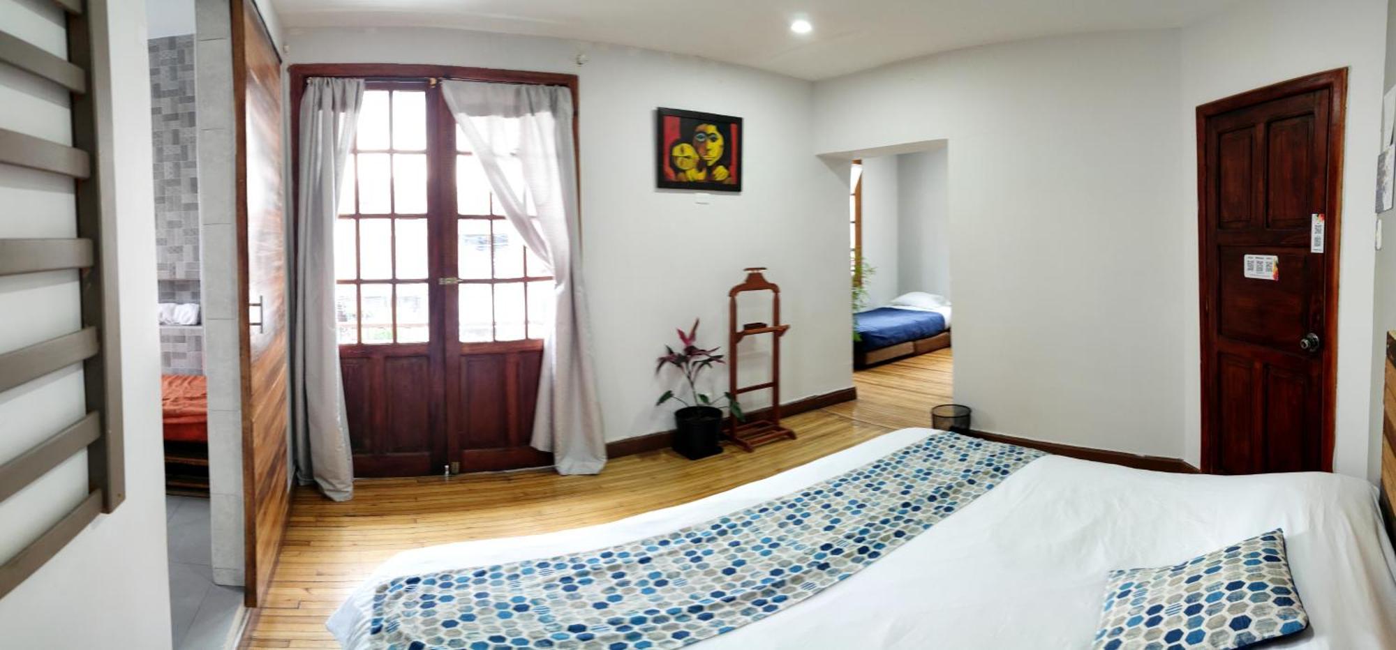 Minka Hostel Quito Exterior photo